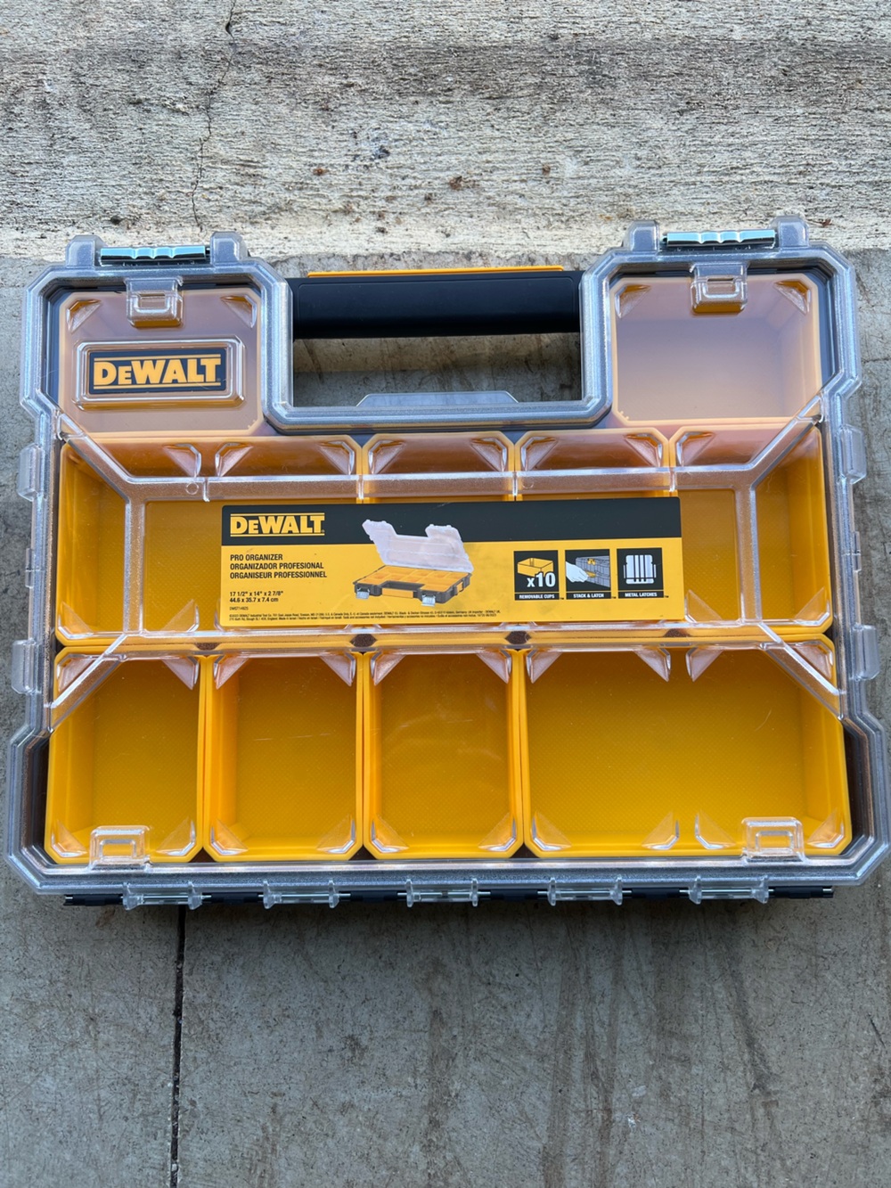 DEWALT 10-Compartment Shallow Pro Small Parts Organizer